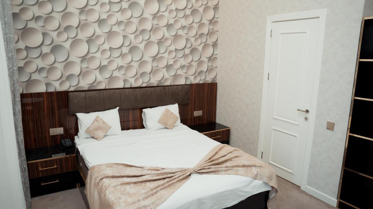 Dionis Baku Hotel Luaran gambar