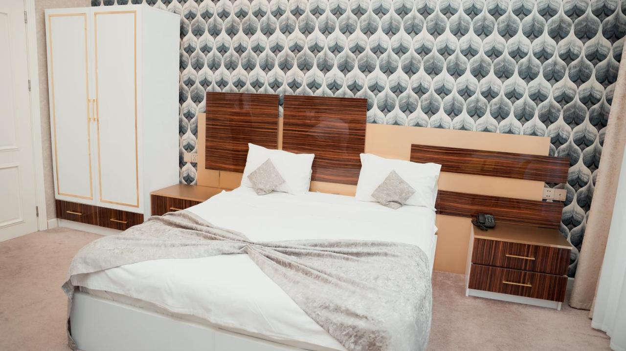 Dionis Baku Hotel Luaran gambar