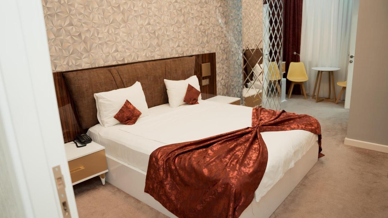 Dionis Baku Hotel Luaran gambar