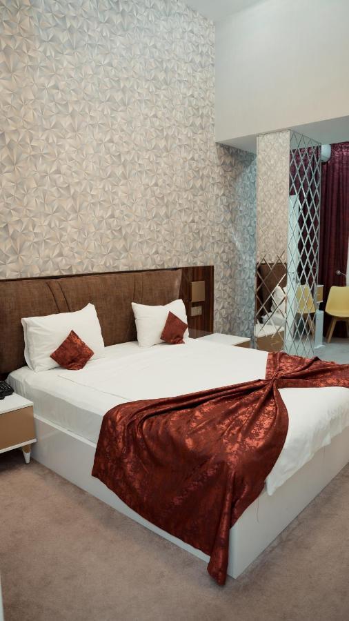 Dionis Baku Hotel Luaran gambar