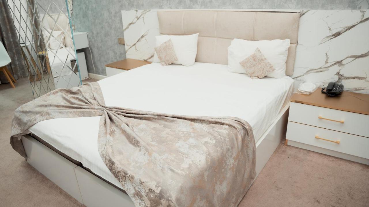 Dionis Baku Hotel Luaran gambar
