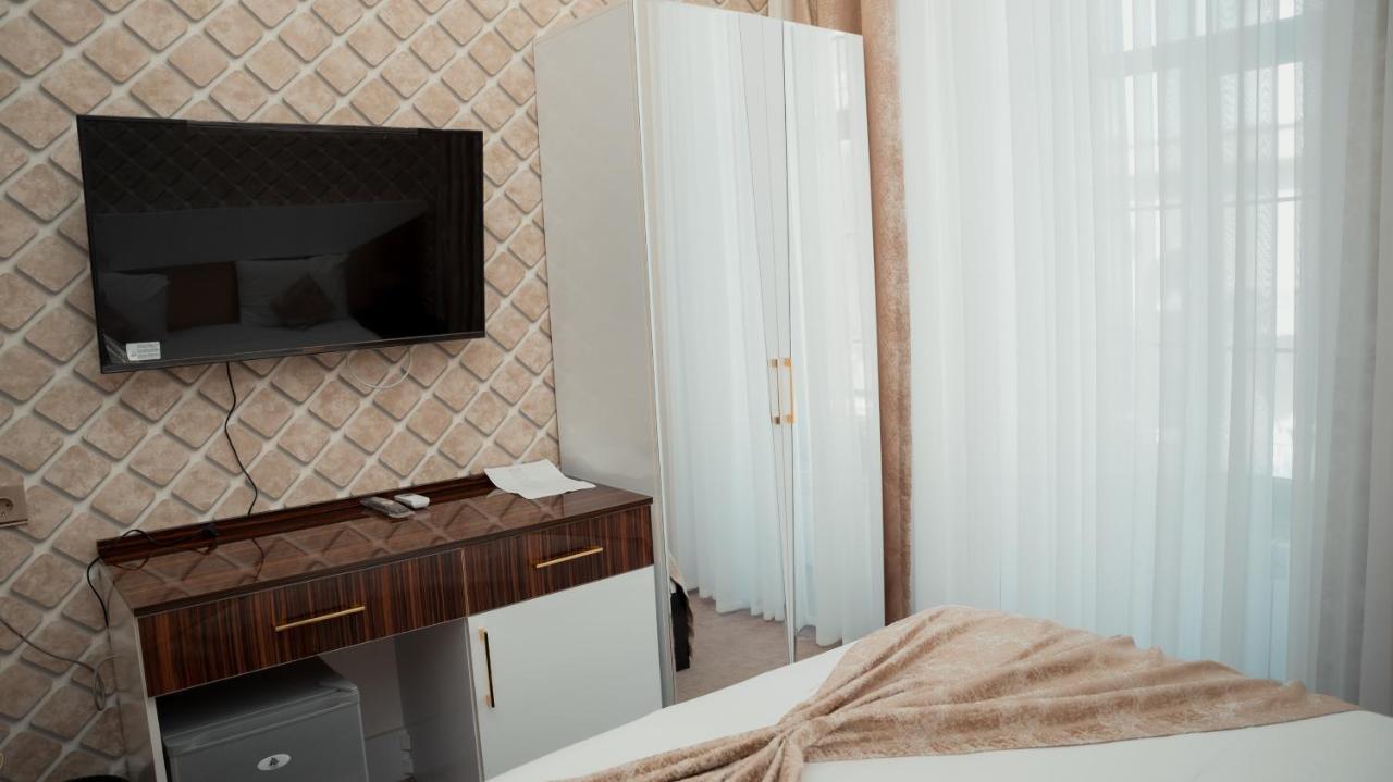 Dionis Baku Hotel Luaran gambar