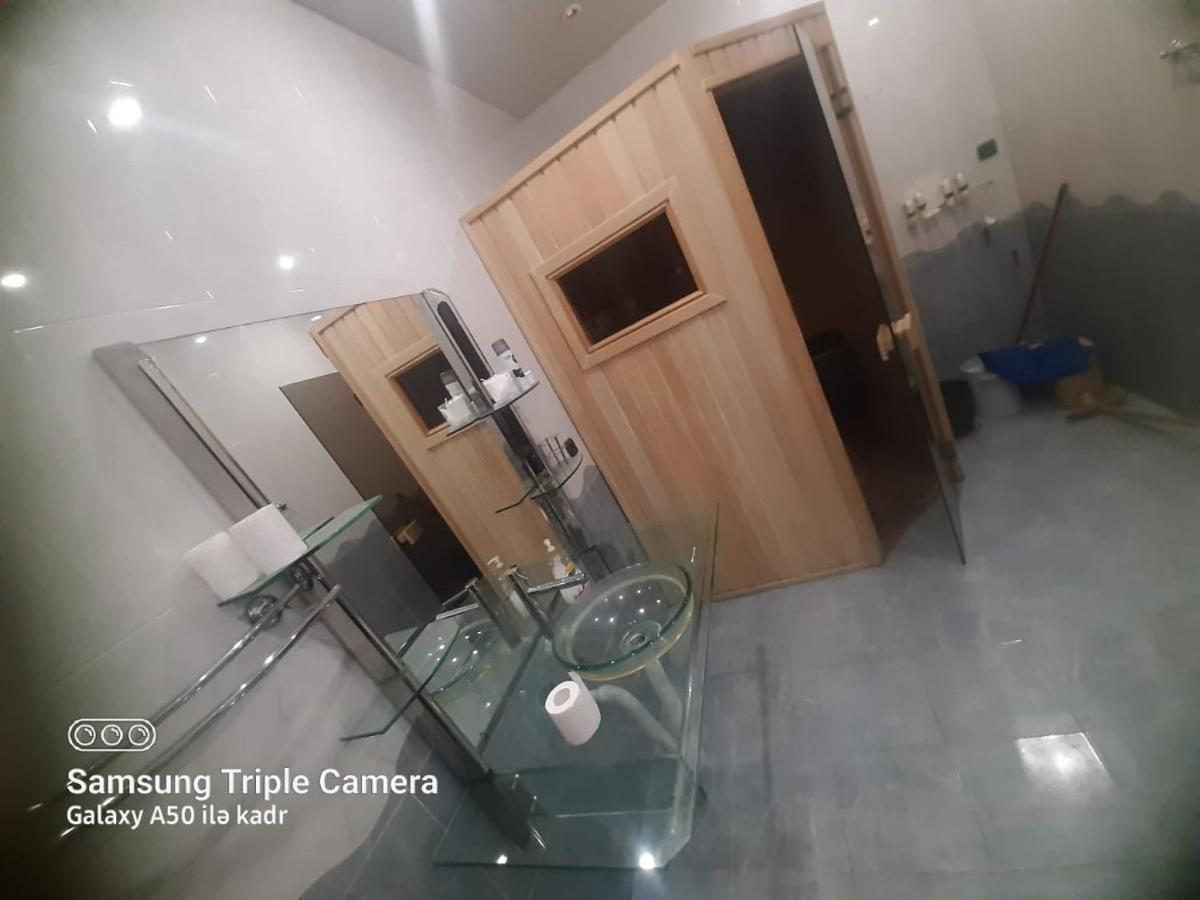 Dionis Baku Hotel Luaran gambar