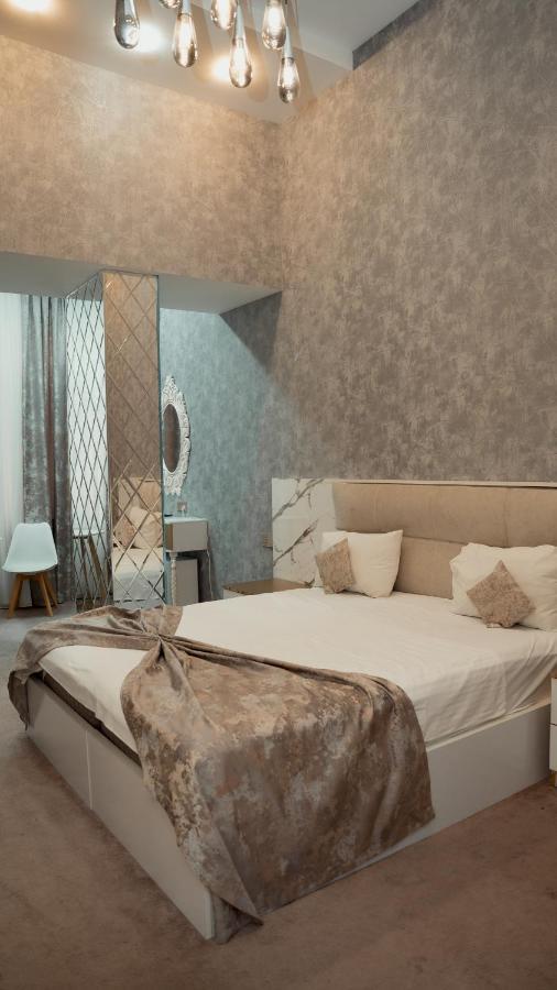 Dionis Baku Hotel Luaran gambar